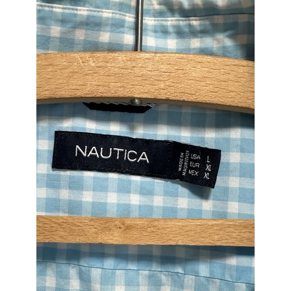 Nautica Classic Fit Button Down Shirt Light Blue White Check Mens L 100% Cotton - Picture 2 of 9